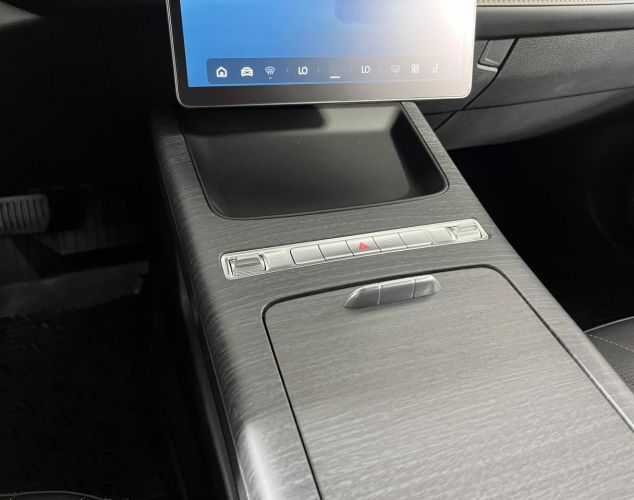 Geely Preface  Flagship