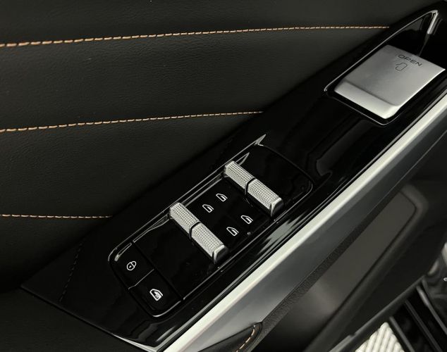 Geely Preface  Flagship