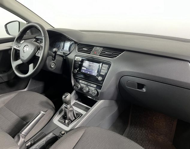 ŠKODA Octavia  Elegance