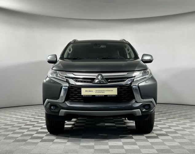 Mitsubishi Pajero Sport  Instyle 