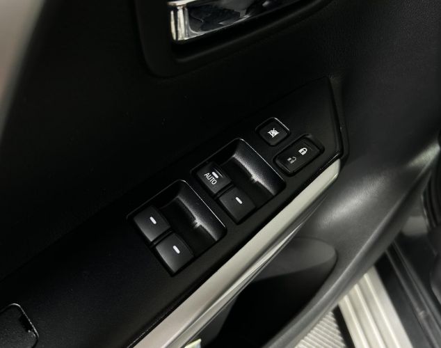 Mitsubishi Pajero Sport  Instyle 