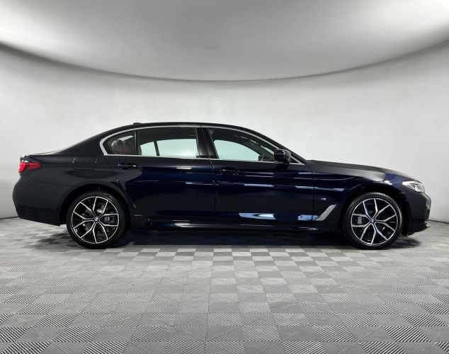 BMW 5 серия  
