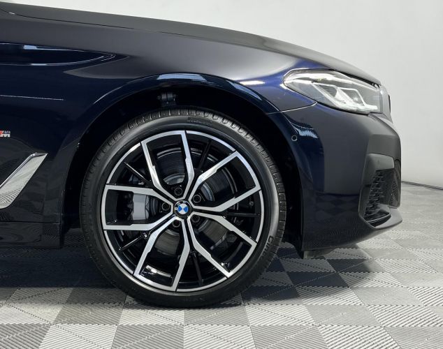 BMW 5 серия  