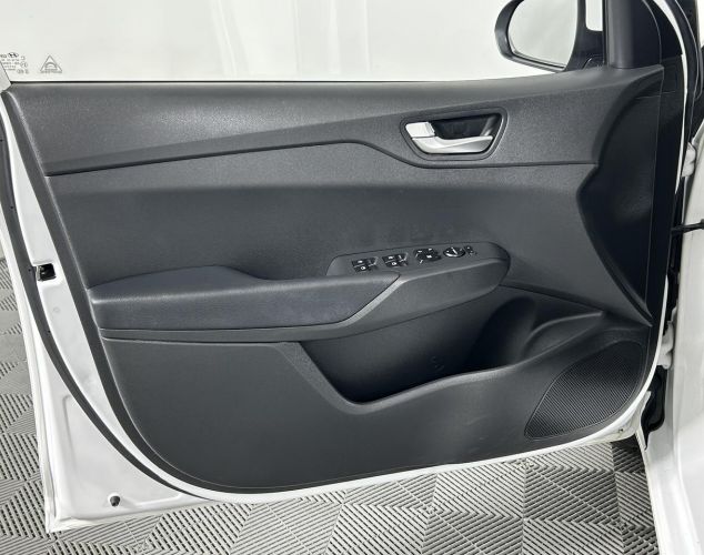 Hyundai Solaris  Active