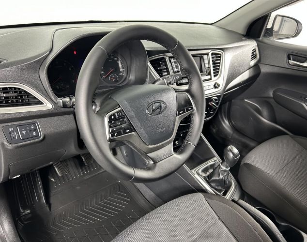 Hyundai Solaris  Active