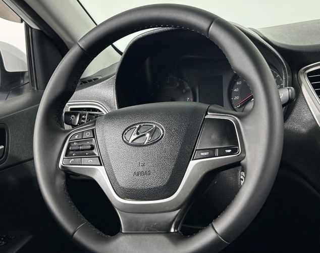 Hyundai Solaris  Active