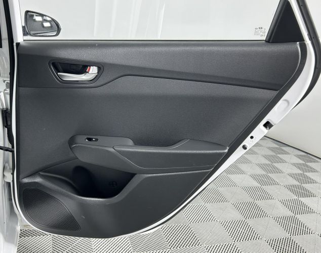 Hyundai Solaris  Active