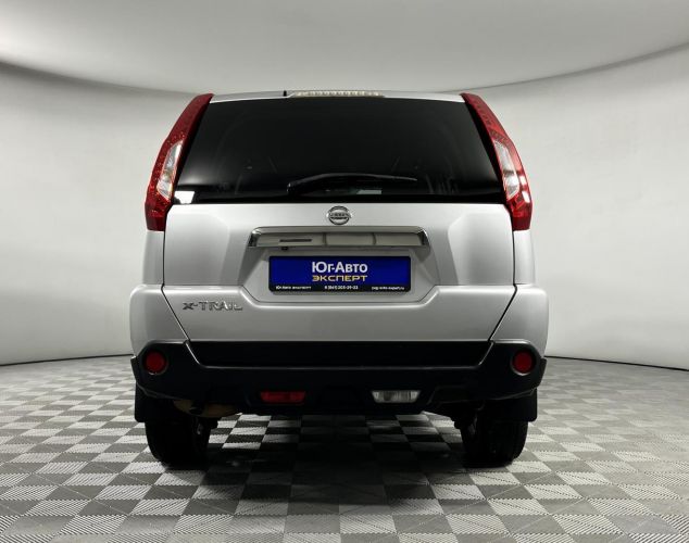 Nissan X-Trail  SE Mid