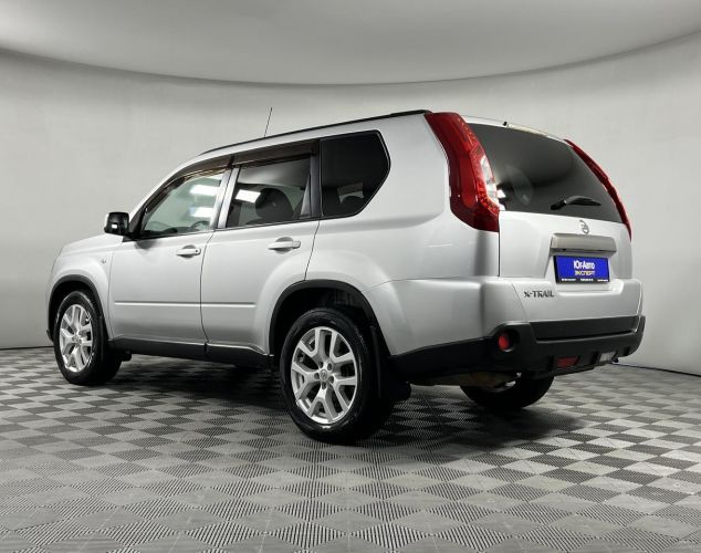 Nissan X-Trail  SE Mid