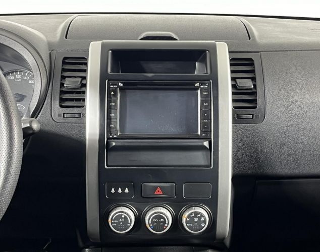 Nissan X-Trail  SE Mid