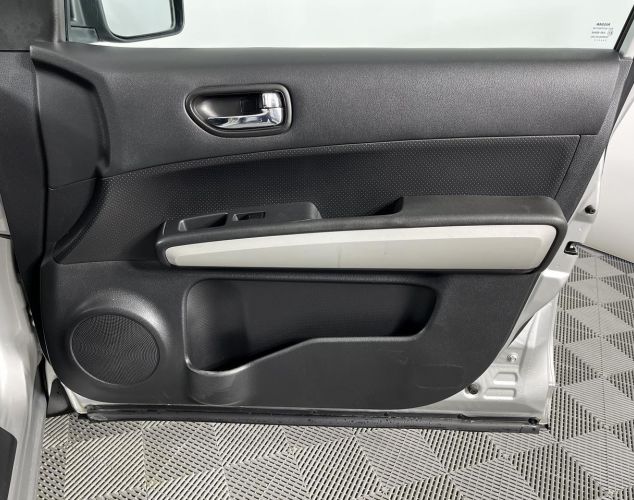 Nissan X-Trail  SE Mid