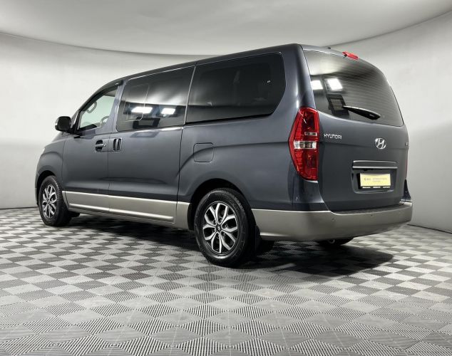 Hyundai H-1  