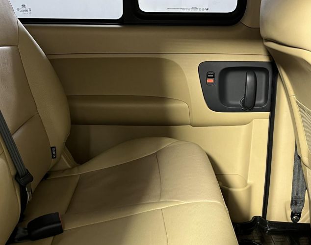 Hyundai H-1  