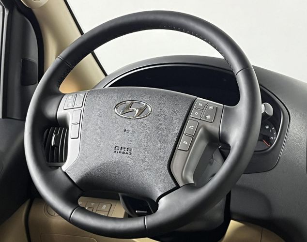 Hyundai H-1  