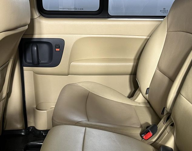 Hyundai H-1  