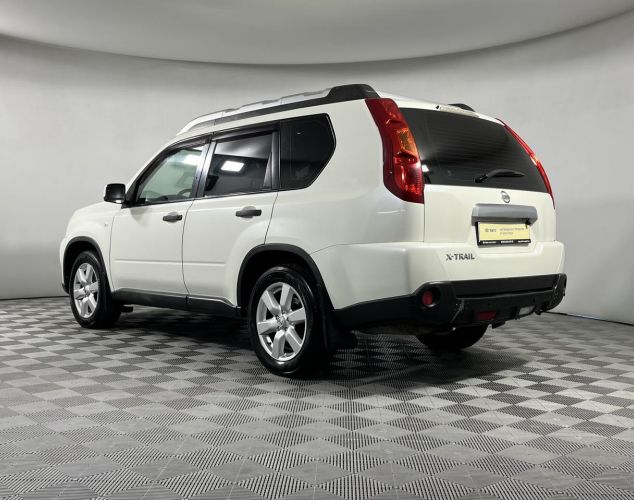 Nissan X-Trail  LE