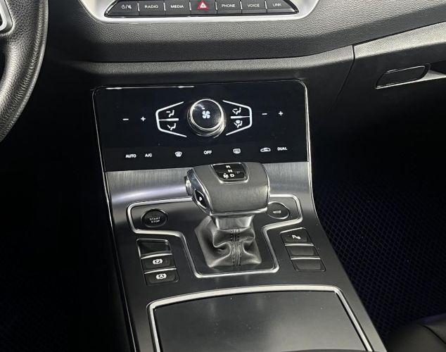 Hongqi H5  Flagship