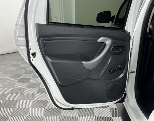 Renault Duster  Drive