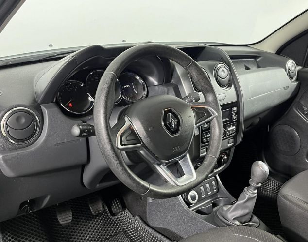 Renault Duster  Drive