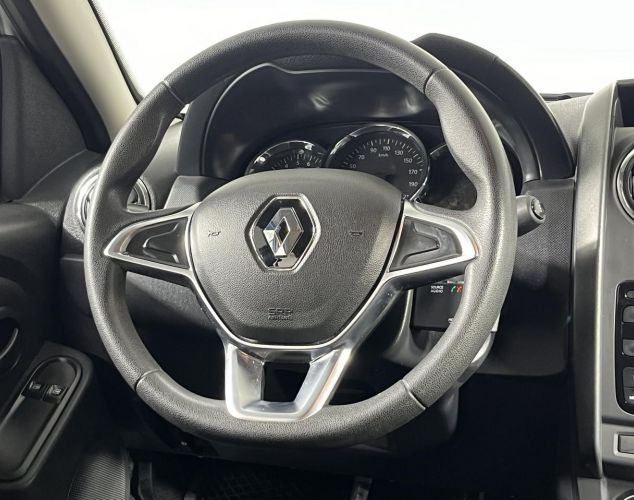 Renault Duster  Drive