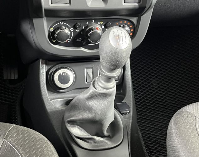 Renault Duster  Drive