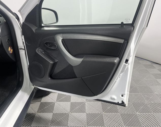 Renault Duster  Drive
