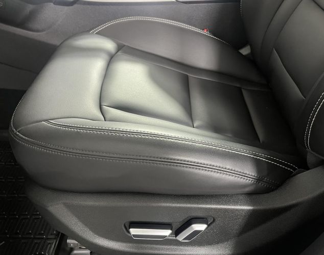 Geely Atlas  Luxury LED+ Yandex Auto