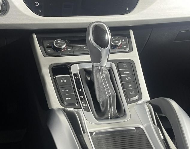 Geely Atlas  Luxury LED+ Yandex Auto