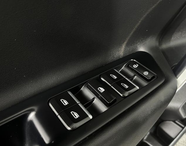 Geely Atlas  Luxury LED+ Yandex Auto