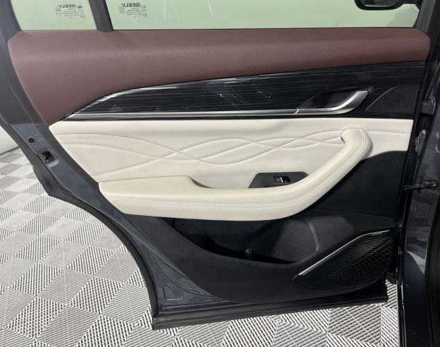 Geely Monjaro  