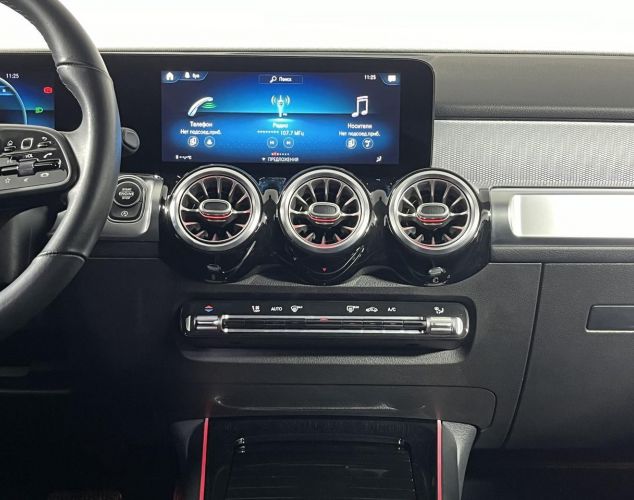 Mercedes-Benz GLB-Класс  GLB 200 Dynamic