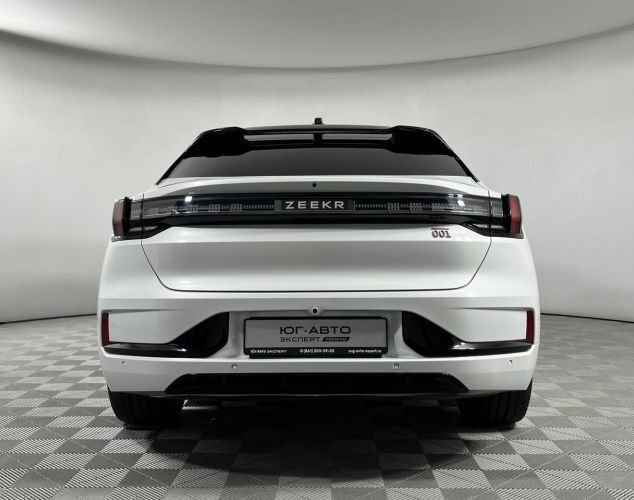 Zeekr 001  Премиум