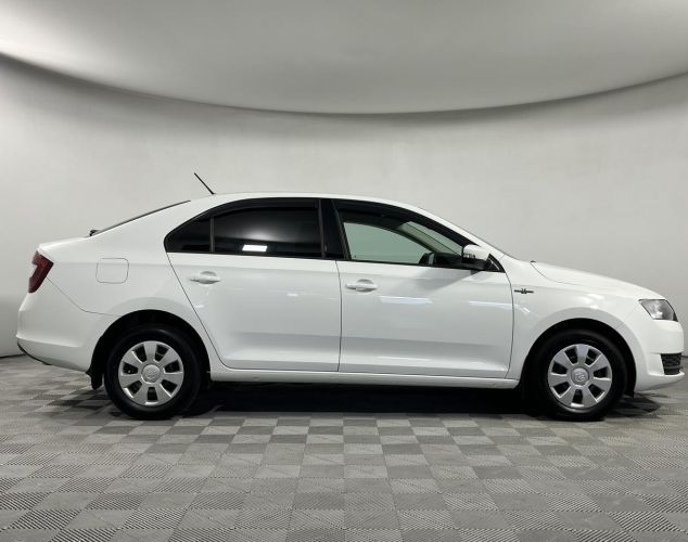 SKODA Rapid  Hockey Edition Active