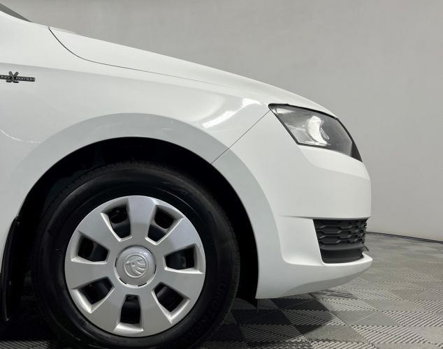 SKODA Rapid  Hockey Edition Active