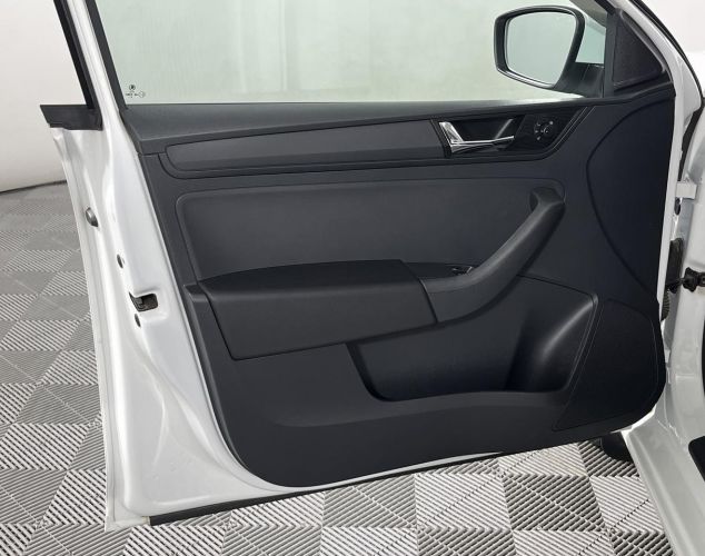 SKODA Rapid  Hockey Edition Active