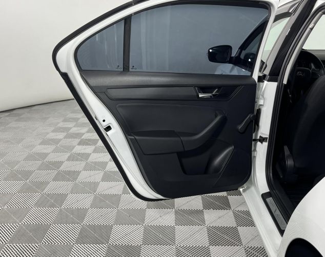 SKODA Rapid  Hockey Edition Active