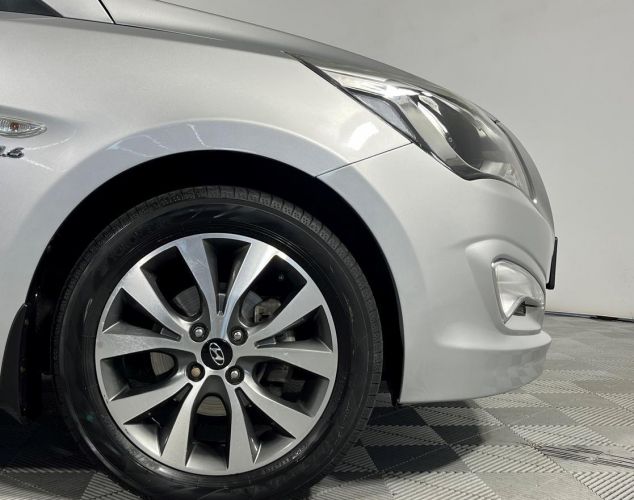 Hyundai Solaris  