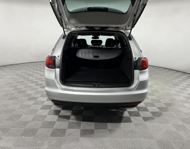 Opel Astra  Base