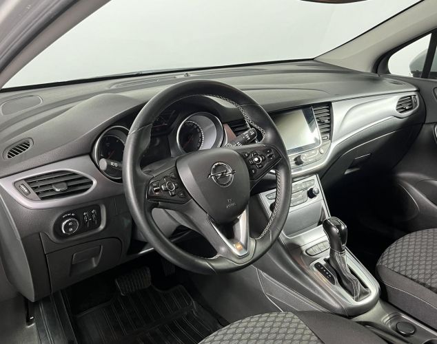 Opel Astra  Base