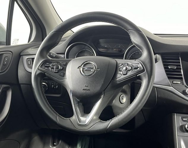 Opel Astra  Base