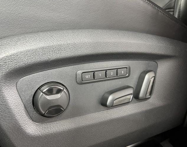 Volkswagen Multivan  Bulli 70 Лет