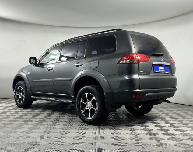 Mitsubishi Pajero Sport  Instyle