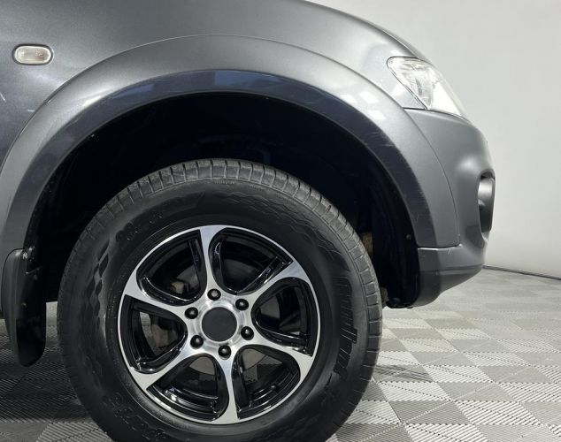 Mitsubishi Pajero Sport  Instyle
