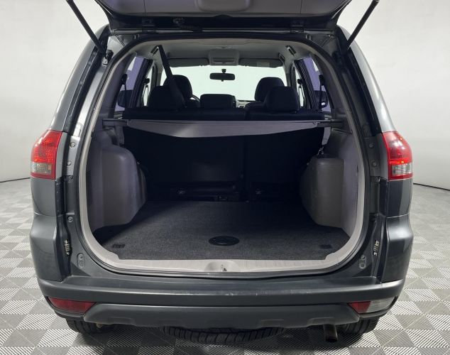 Mitsubishi Pajero Sport  Instyle