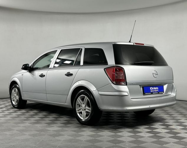 Opel Astra  Enjoy