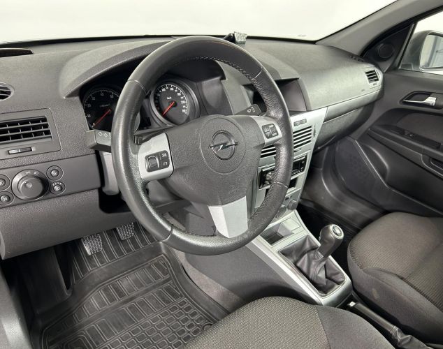 Opel Astra  Enjoy