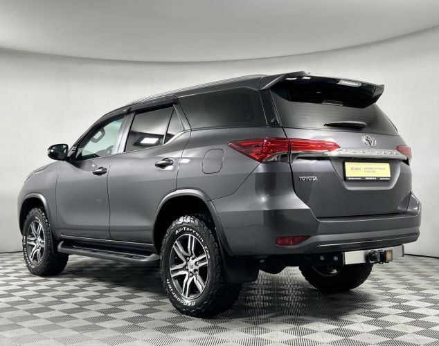 Toyota Fortuner  GXR