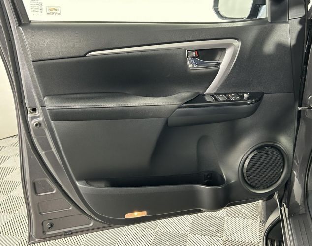 Toyota Fortuner  GXR