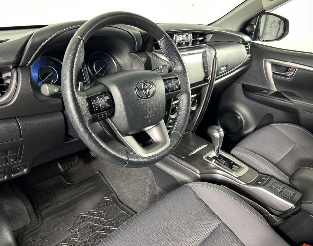Toyota Fortuner  GXR