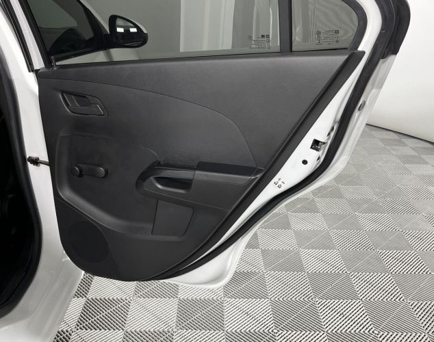 Chevrolet NAV Aveo  LT